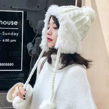 Белые зимние шапочки Женские Вязаные черепа Повседневные шапки s для дам теплые Gorros утепленные меховые круглые помпоны шапочка