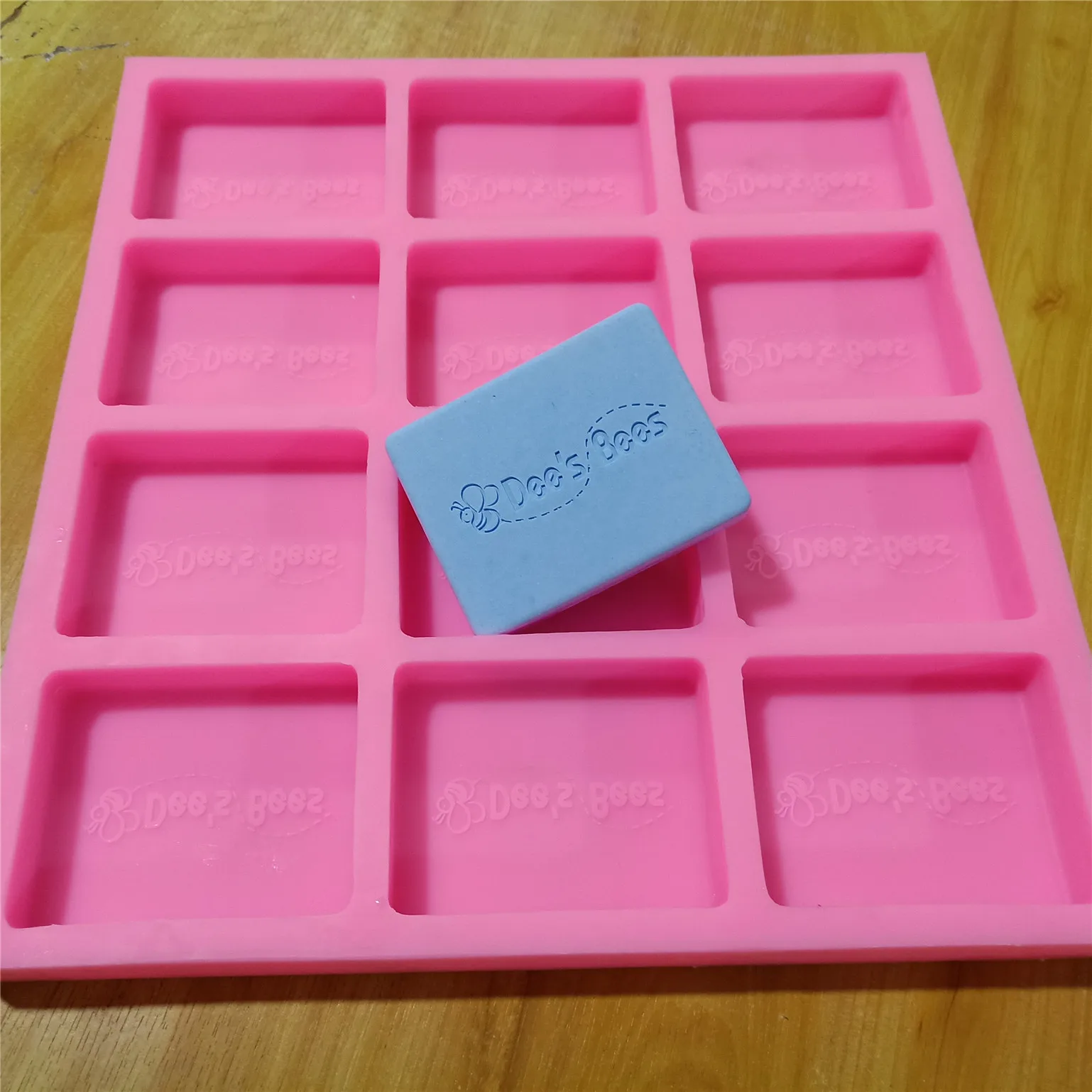 

12 Cavities Rectangle Custom Silicone Soap Mold Customize Silicone Molds for Soap Wax Melt Making