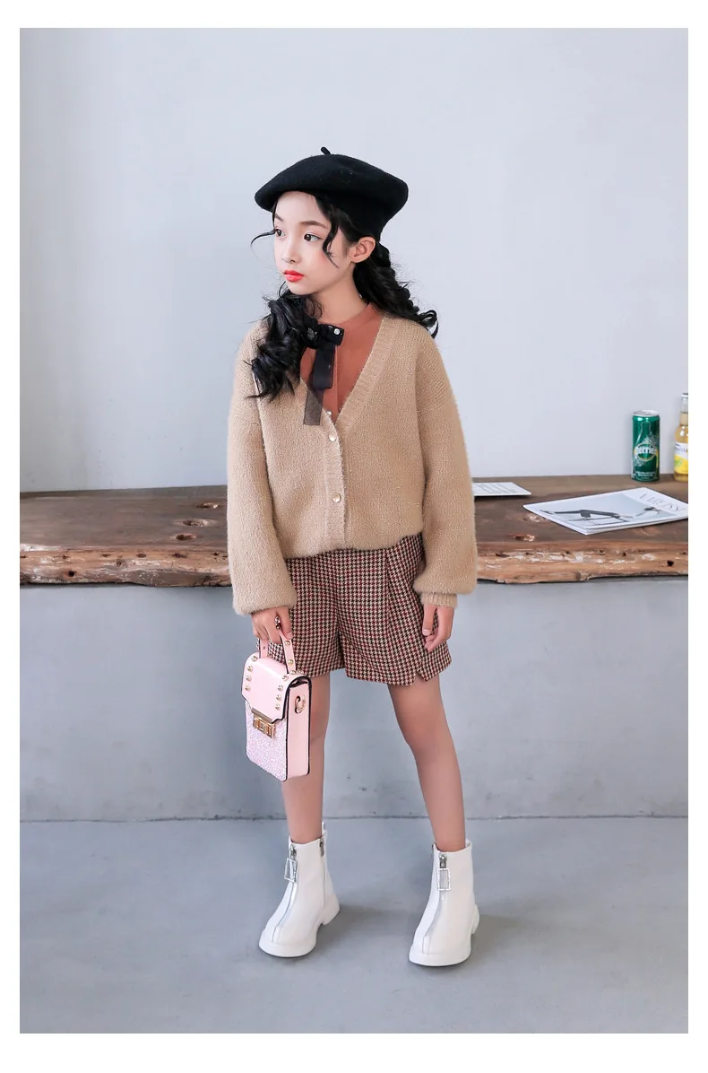 11933925947_1343607165