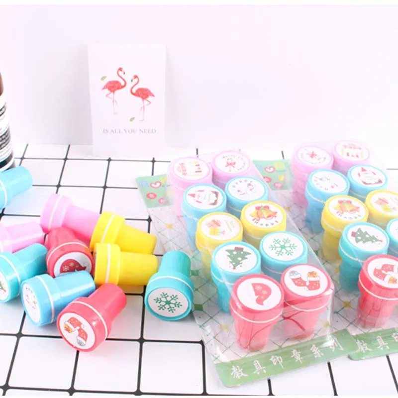 10Pcs Christmas Pattern Self-ink Seal Stamps DIY Scrapbook Toy Party Favors Gift Toy for Children Stamps Toys Portable Stamp