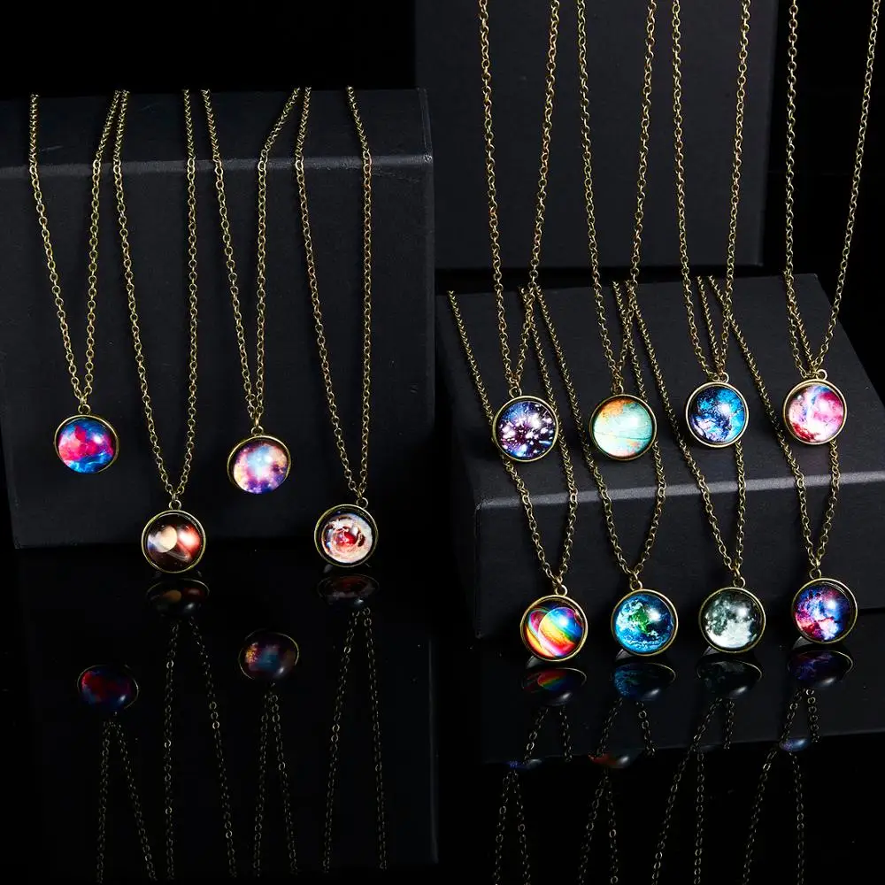 

Rinhoo 1PC New Fashion Vintage Galaxy Nebula Round Shape Pendant Link Chain Necklace Glow In the Dark Fashion Jewelry Gift