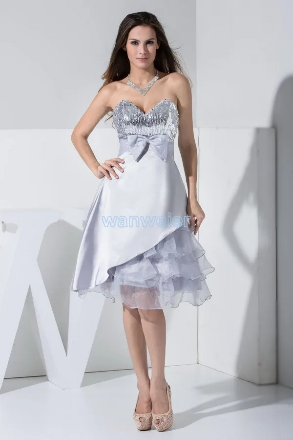 Gratis Verzending Korte Prom Dresses 2015 Hot Koop Custom New Fashion A-lijn Handgemaakte Boog Sexy Sweetheart Tiered Zilveren Lovertjes Gratis Verzending Korte Prom Dresses 2015 Hot Koop Custom New Fashion A-lijn Handgemaakte Boog Sexy Sweetheart Tiered Zilveren Lovertjes
