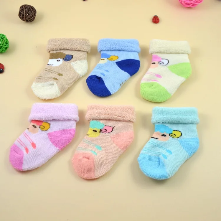 1 Pair Random Теплые зимние носки из махровой ткани с рисунками для маленьких детей милые хлопковые носки для новорожденных мальчиков и девочек с изображением жирафа, медведя, кролика, кошки, собаки - Цвет: 1 Pair Random