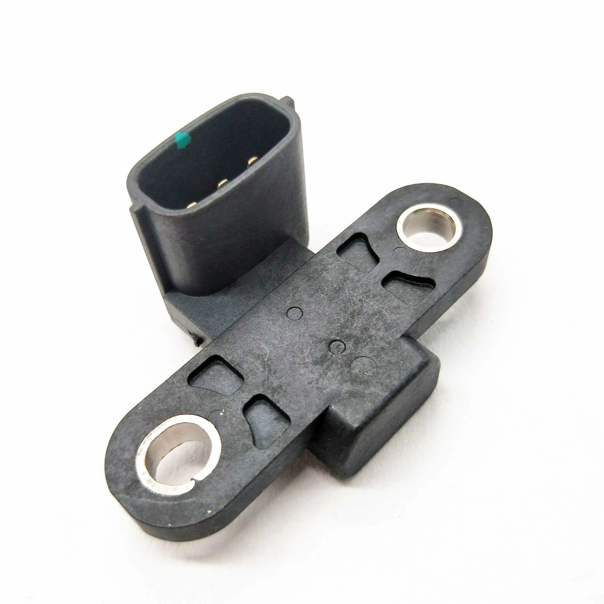 IGNITION MODULE MITSUBISHI MAZDA ESCORT J825 CRANKSHAFT CRANK SENSOR