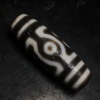 

Natural Tibetan Area [Special Seven-Eyed Dzi] A perfect marriage for luck, fame, career, wealth, health and longevity