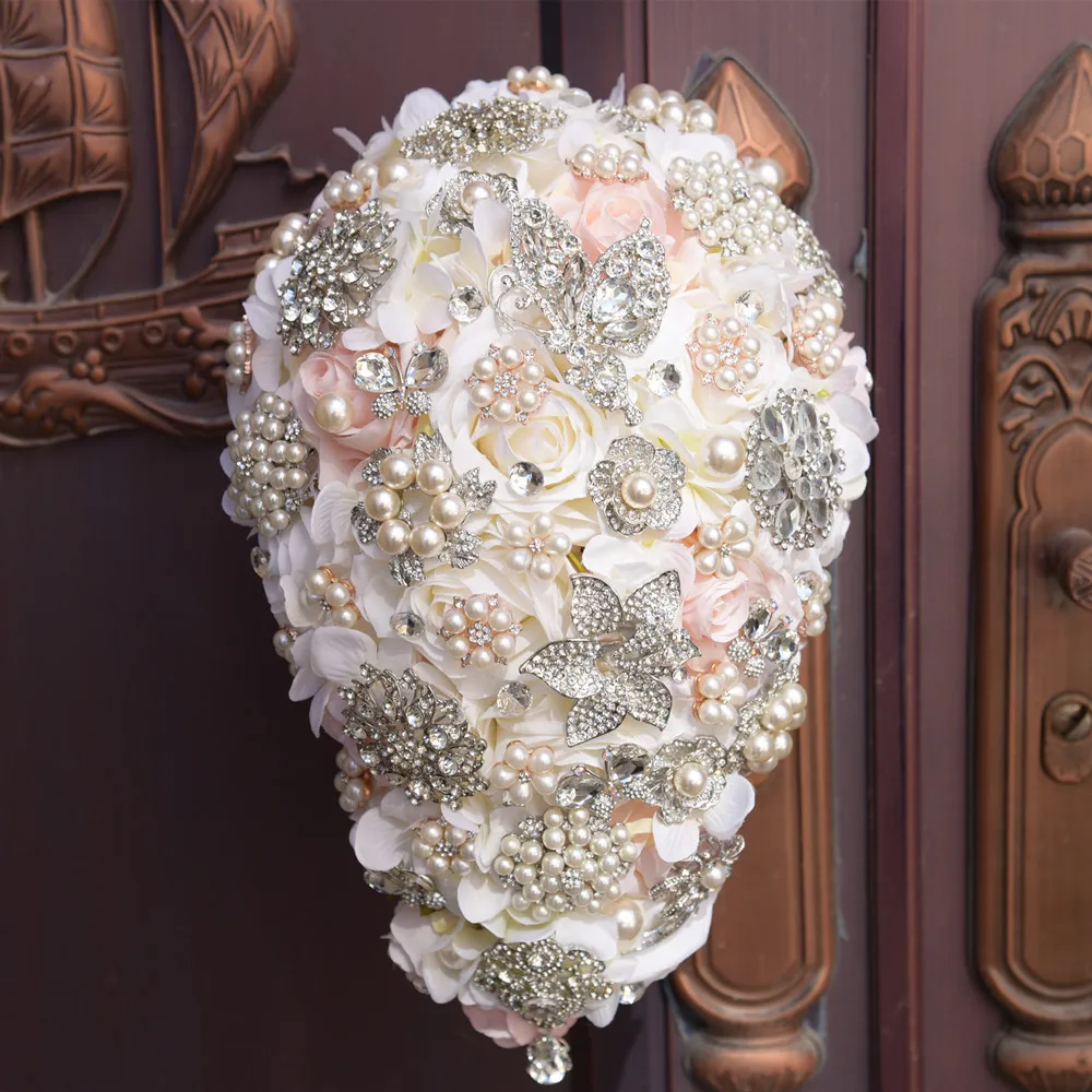 2020 Luxury Rose Water Drop Bouquet Handmade Flowers Rhinestones Blush Pink Wedding Bouquet Pearl Holding Bouquet