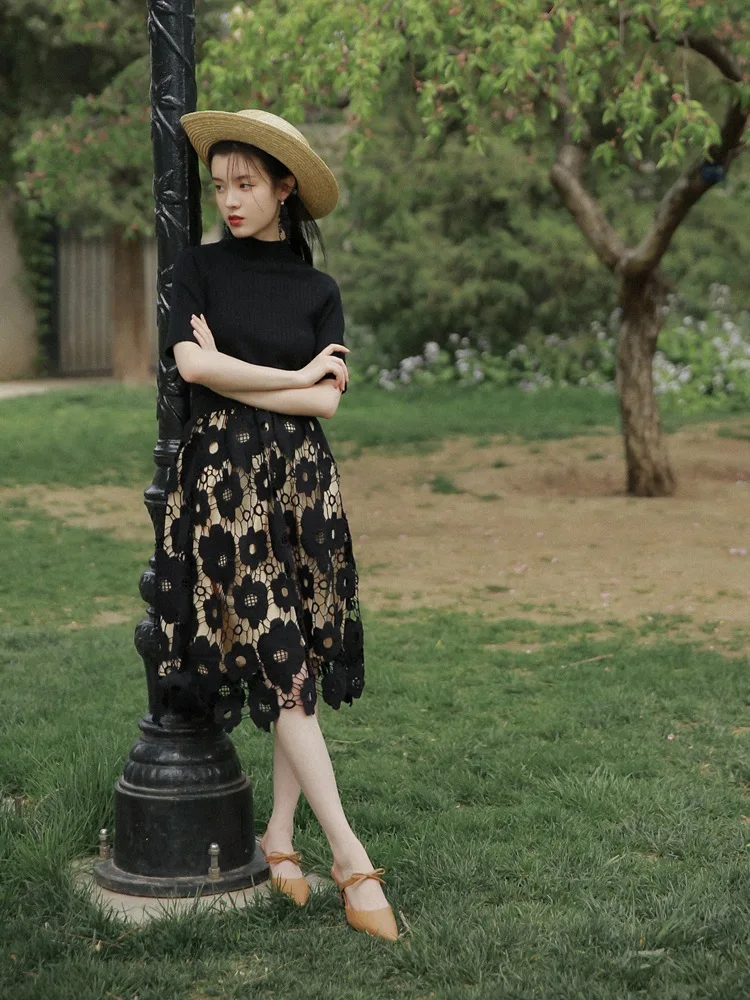 

Retro French Hollow out Flower Dress Knitted Jacket Two-Piece Set