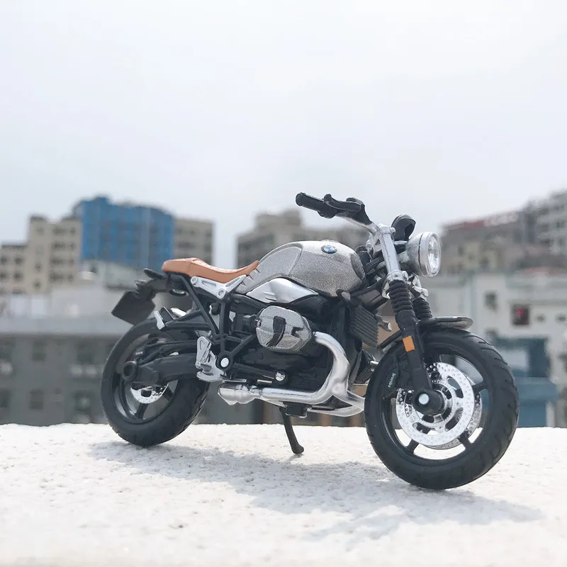 

Maisto NEW 1:18 BMW R Nine T Scramb Alloy Diecast Motorcycle Model Workable Shork-Absorber Toy For Children Gifts Toy Collection