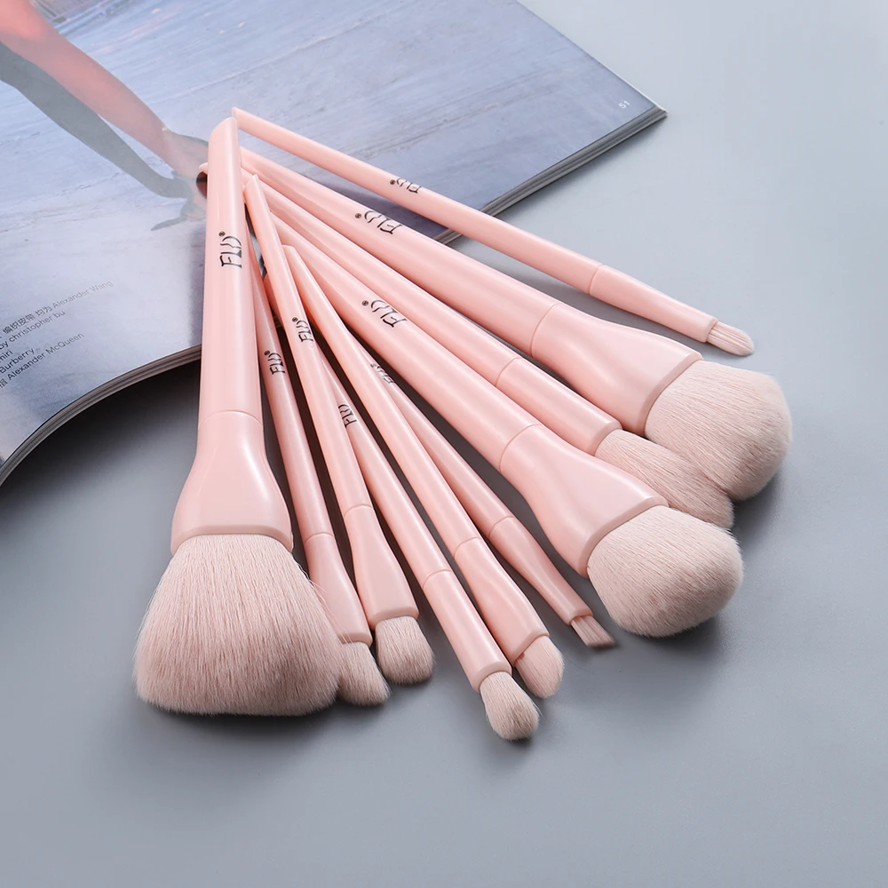FLD 10pcs Natural Hair Colorful Makeup Brushes Professional Foundation Powder Blush Eyeshadow Eyebrow Kabuki Blending Brush Set