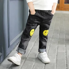 Г. Весенне-осенние новые стильные джинсы гофрированные штаны с рисунком смайлика повседневные эластичные штаны в Корейском стиле для мальчиков