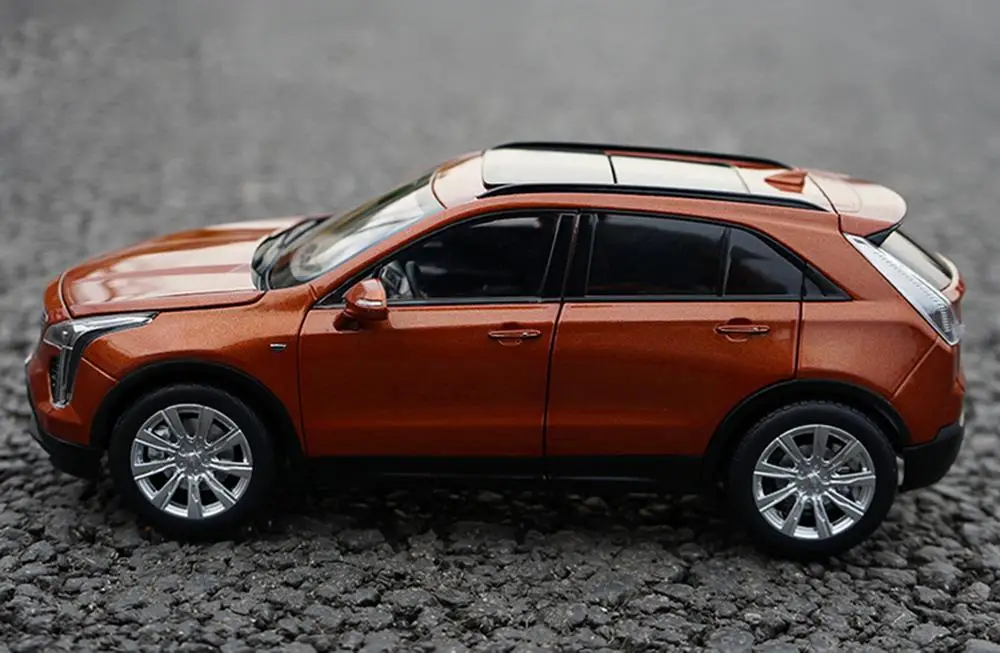 1/18 масштаб CADILLAC XT4 SUV коричневый литье под давлением модель автомобиля коллекционная игрушка подарок