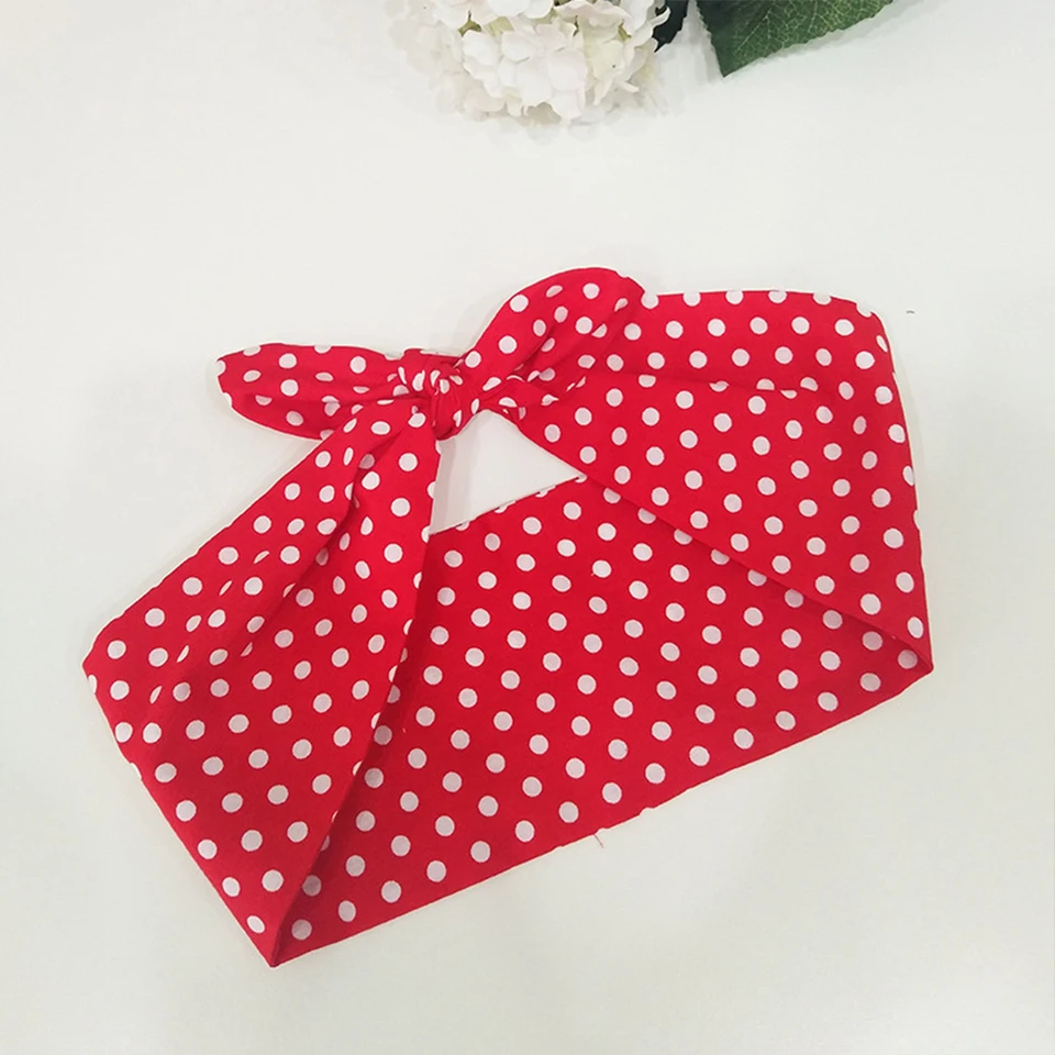 Rotes Stirnband 70er Jahre Style – Breites Satin-Stirnband, Für Frauen, Retro & Partytauglich