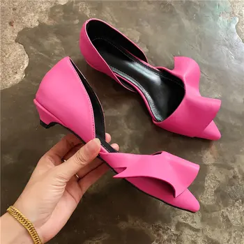 

Luxury Brand Pumps Woman Spring Summer Ruffled Pointed Toe Low Heels Shoes Women Shallow Side Cutouts Slip on Fashion Shoes