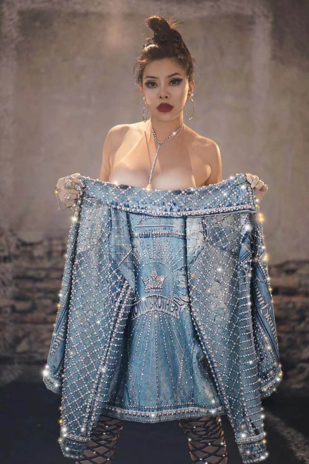 Rhinestone Pearl Denim Jacket Women Men Loose Oversize Coat Rhinestone Pearl Denim Jacket Women Men Loose Oversize Coat
