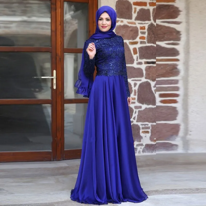 

2018 Muslim Long Sleeves Royal Blue Lace Hijab Islamic Dubai Abaya Kaftan Elegant Evening Gown mother of the bride dresses