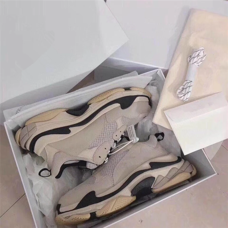 

2020 Men Triple S Running Shoes Fashion Luxury Designer Trainer Shoes Chaussures Triple-S Walking Sneaker Shoes Vulcanized Men