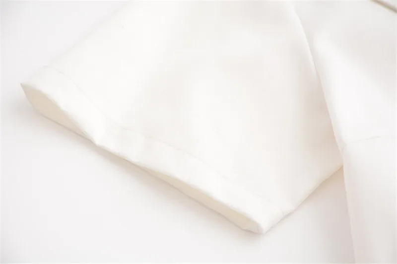 4032488819_1780380015