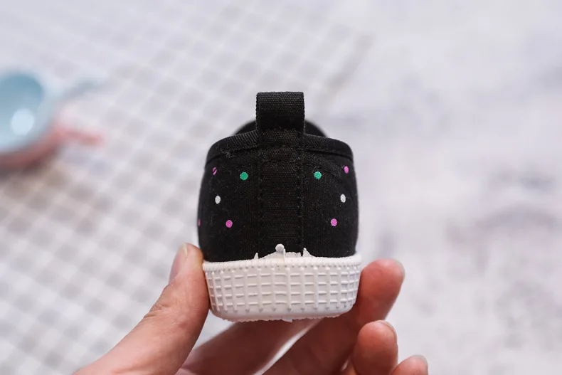 13319449007_2010033425