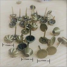 100 piezas Vintage de hierro sofá clavo tachuelas decorativas caja de madera caja de muebles antiguos DIY uñas Pushpin puerta, tono bronce