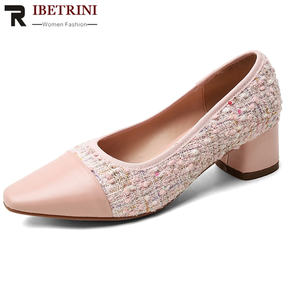 

RIBETRINI New Female Spring Brand Designer Shoes Woman Cool Patchwork Genuine Leather Pumps Women Med Chunky Heels Pumps