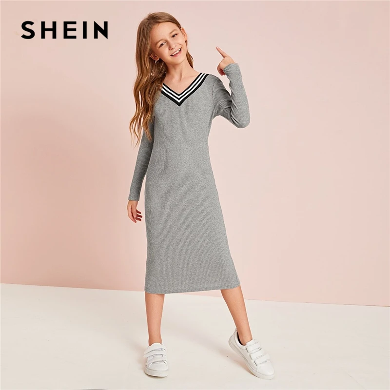 

SHEIN Kiddie Grey Girls V Neck Striped Trim Ribbed knit Bodycon Dress Kids Autumn Long Sleeve Active Wear Casual Pencil Dresses