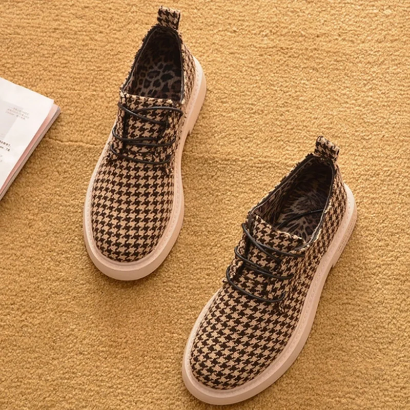 beige and brown Модная женская обувь; коллекция года; сезон весна-осень; повседневная женская обувь в клетку; Брендовые женские ботильоны на плоской подошве; A1118 - Цвет: beige and brown