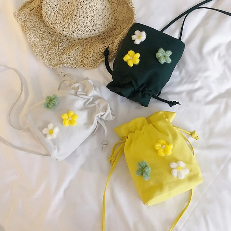 

2019 trend fashion ladies small flower bag bag Korean version of the wild change drawstring bundle pocket canvas bag