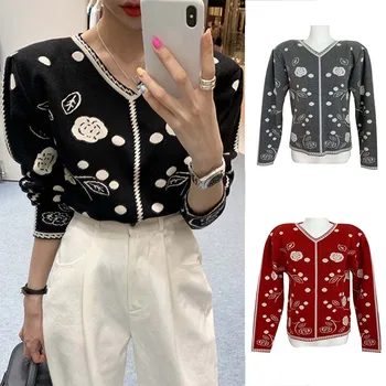 

New 2019 Autumn Women Knitted Tops Casual Soft Retro Jumper Female Pullover Loose Tops Street Women Casual V-Neck Fashion Tops