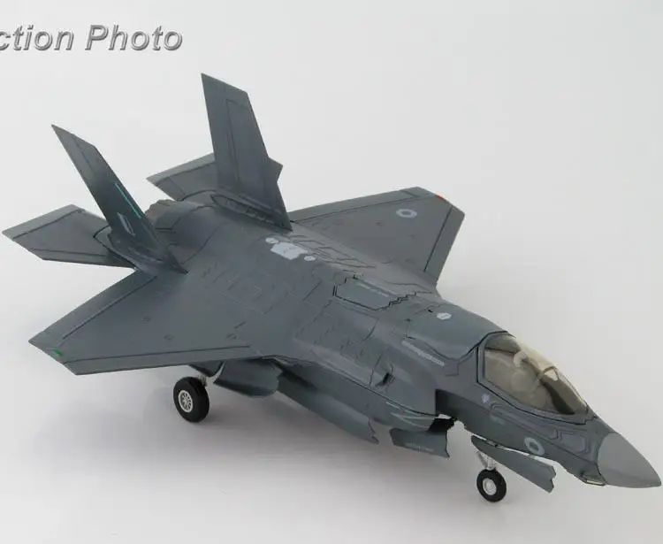 Мастер хобби Lockheed Martin F-35B Lightning II Royal Air Force ZM138 Dec 2015 1/72 литой под давлением самолет