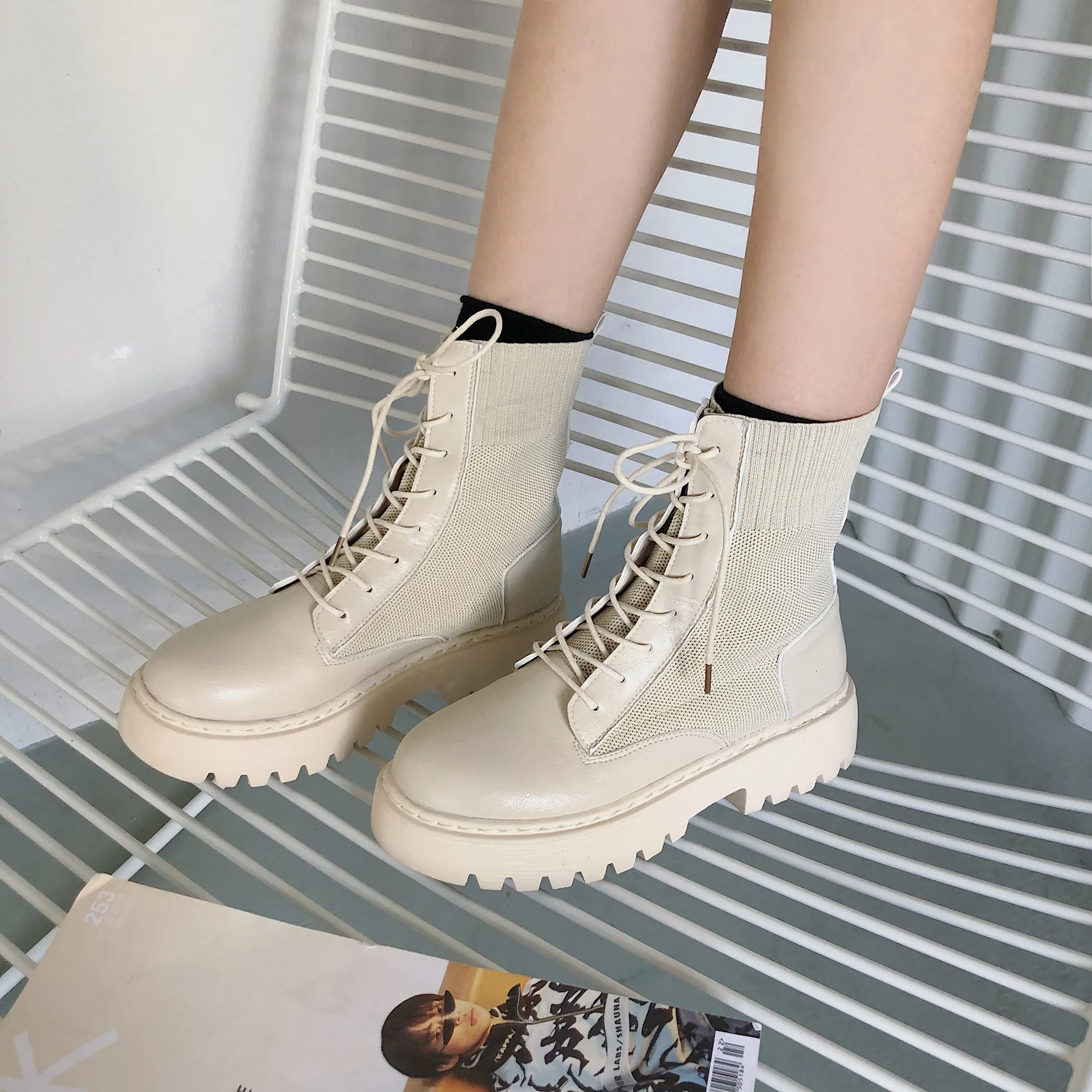 

Women Boots Lace Up Flat Biker Combat Black Boots Shoes Woman Botas Ladies Martin Boots Female Summer Ankle Boots for Women2019