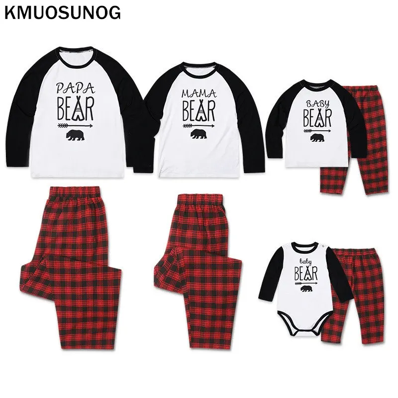 

Family matching Pajamas Letter Printed Plaid Mom Dad Kids Baby Matching Pajamas Set Winter Family Look Sleepwear Nightwear C0585