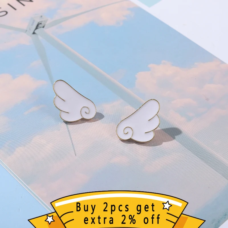 Custom Wings Enamel Pin Badge White Cloud Shape Brooch Jewelry Lapel Clothes Hat Gift Lovers And Friends Party Wholesale