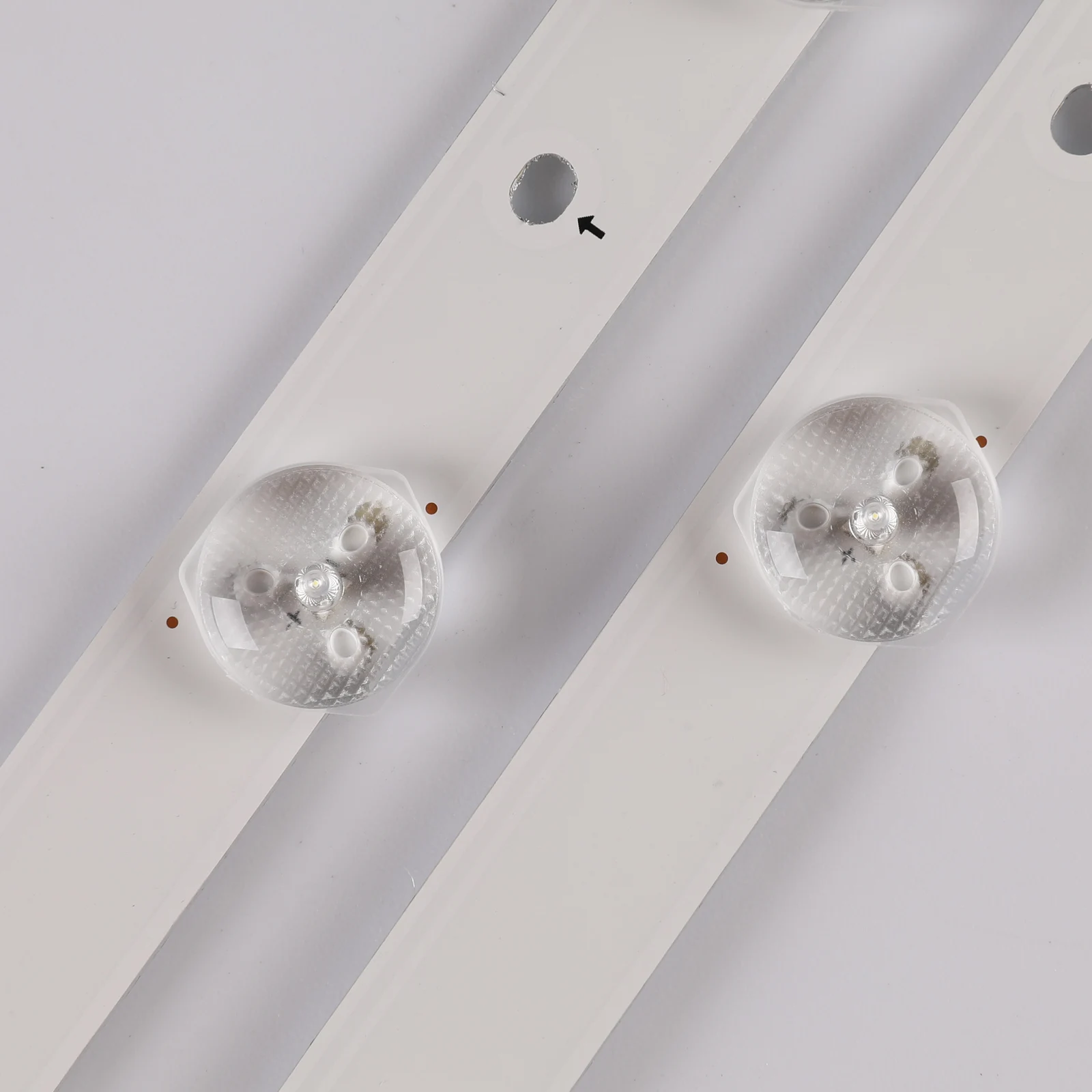 ο  32F-3535LED-40EA - D1GE-320SC1-R3 - BN96-24146A 32 &Ｚ UE32EH5300 K LTJ320HN07-V D1GE-320SC1-R2