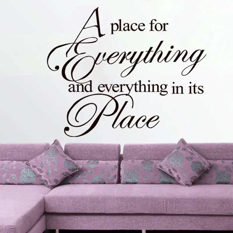Encouragement by placing English letters on the walls of bedroom study