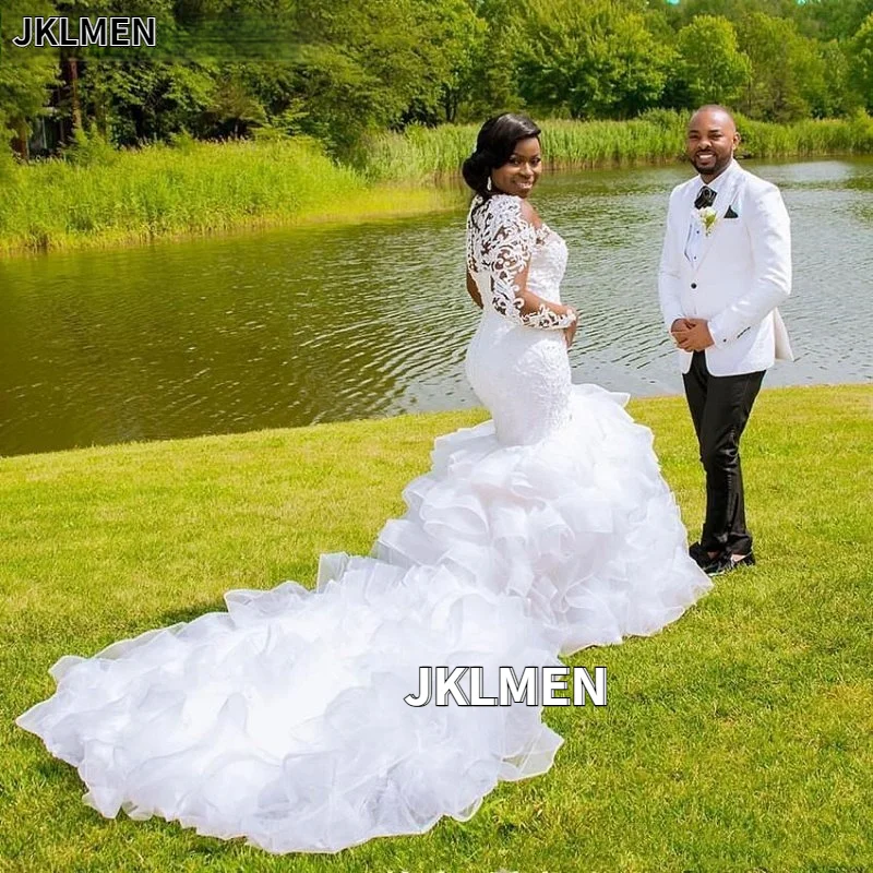 Рисунок 2 - Женское платье с длинным рукавом It's yiiya