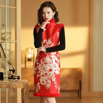 

2019 new High-grade Fur Collars slim vest skirt retro printing Jacquard cheongsam skirt for winter wedding 2019