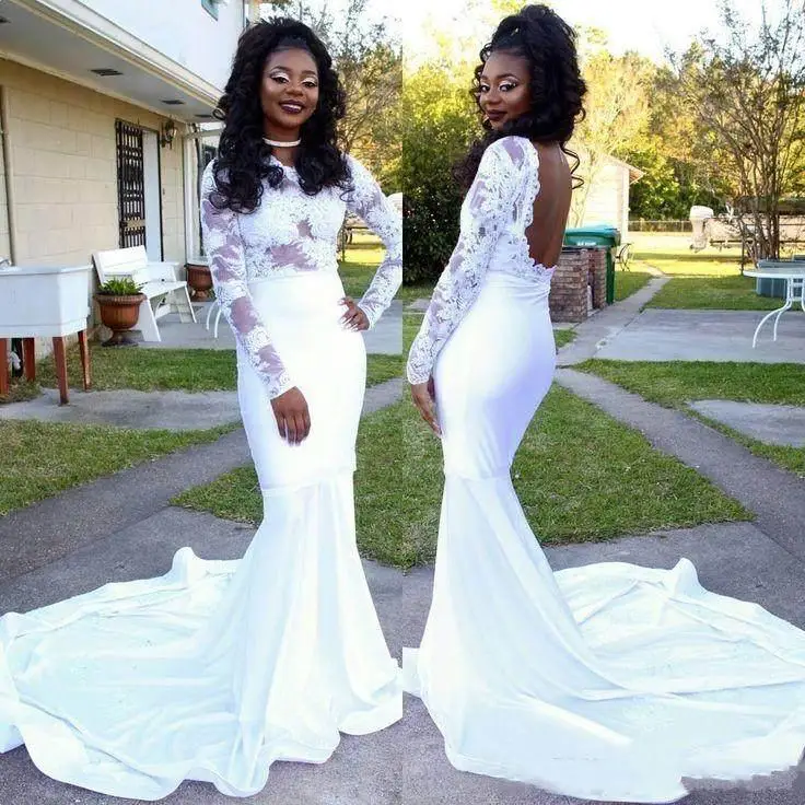 

Stunning Scoop Neckline Illusion Long Sleeves Mermaid Wedding Dresses Sweep Train Backless Country Vintage Bridal Dresses
