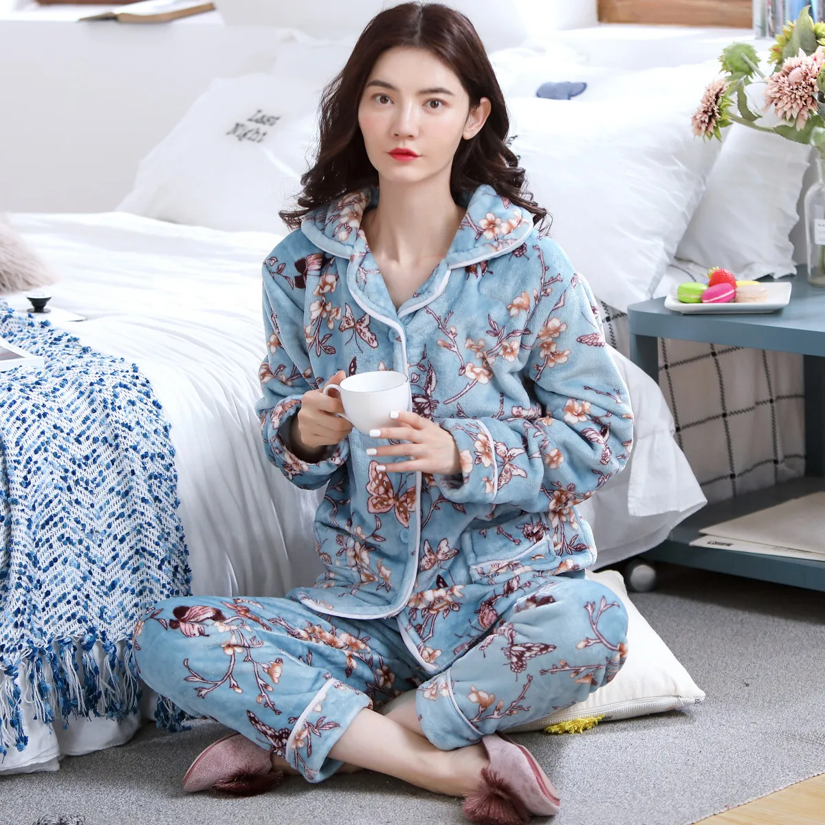 Women Thicken Warm Soft Pajamas Sets Pink Red Fashion Pajamas Long Sleeve Flannel Pyjamas Sets plus size pajamas