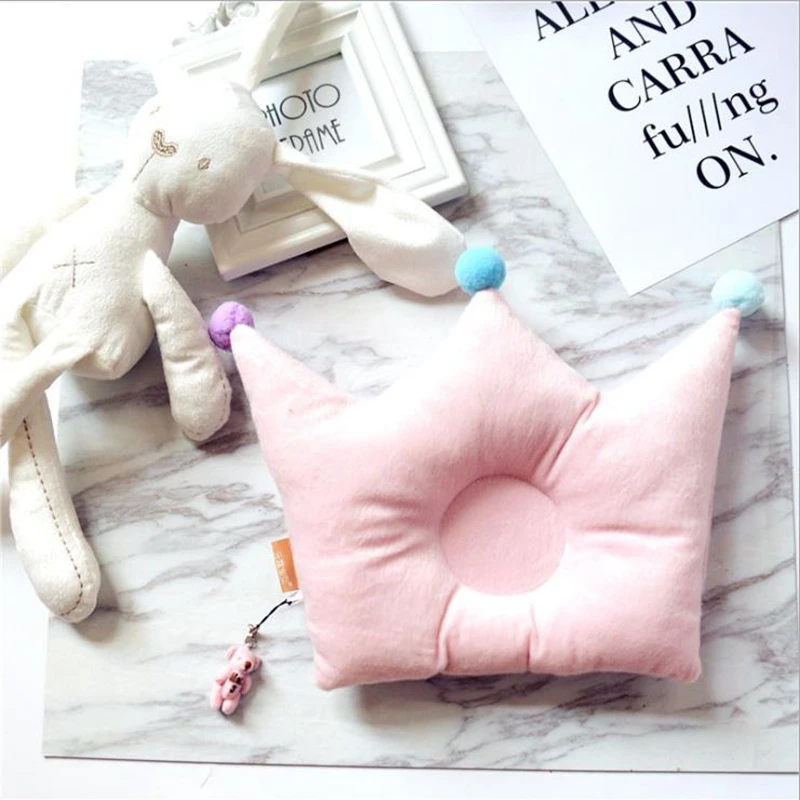 

Baby Style Pillow Lovely Crown Pillow Velvet Super Soft Pillow Anti-skewed 0-1 year-old Buckwheat Baby Pillow