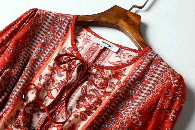 Винтажная шикарная Женская богемная Цветочная печатная блузка с v-образным вырезом на шнуровке рубашки с длинным рукавом с кисточками Boho рубашки из вискозы blusas