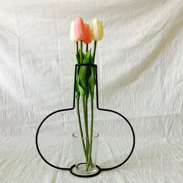 Minimalist Vase Flower Rack Nordic Abstract Black Lines Iron Decor Life Home Decor Black Lines Flowerpot Plants Flower Vase - Color: C