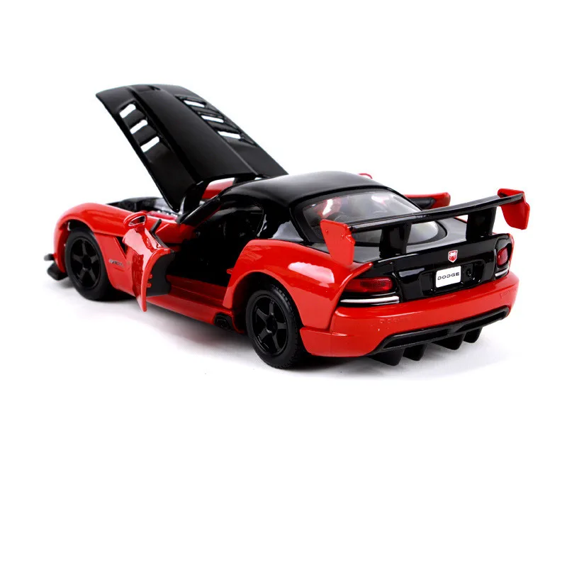 Эксклюзивная коллекция 1:24 Dodge Viper SRT 10 модель сплава моделирование литья