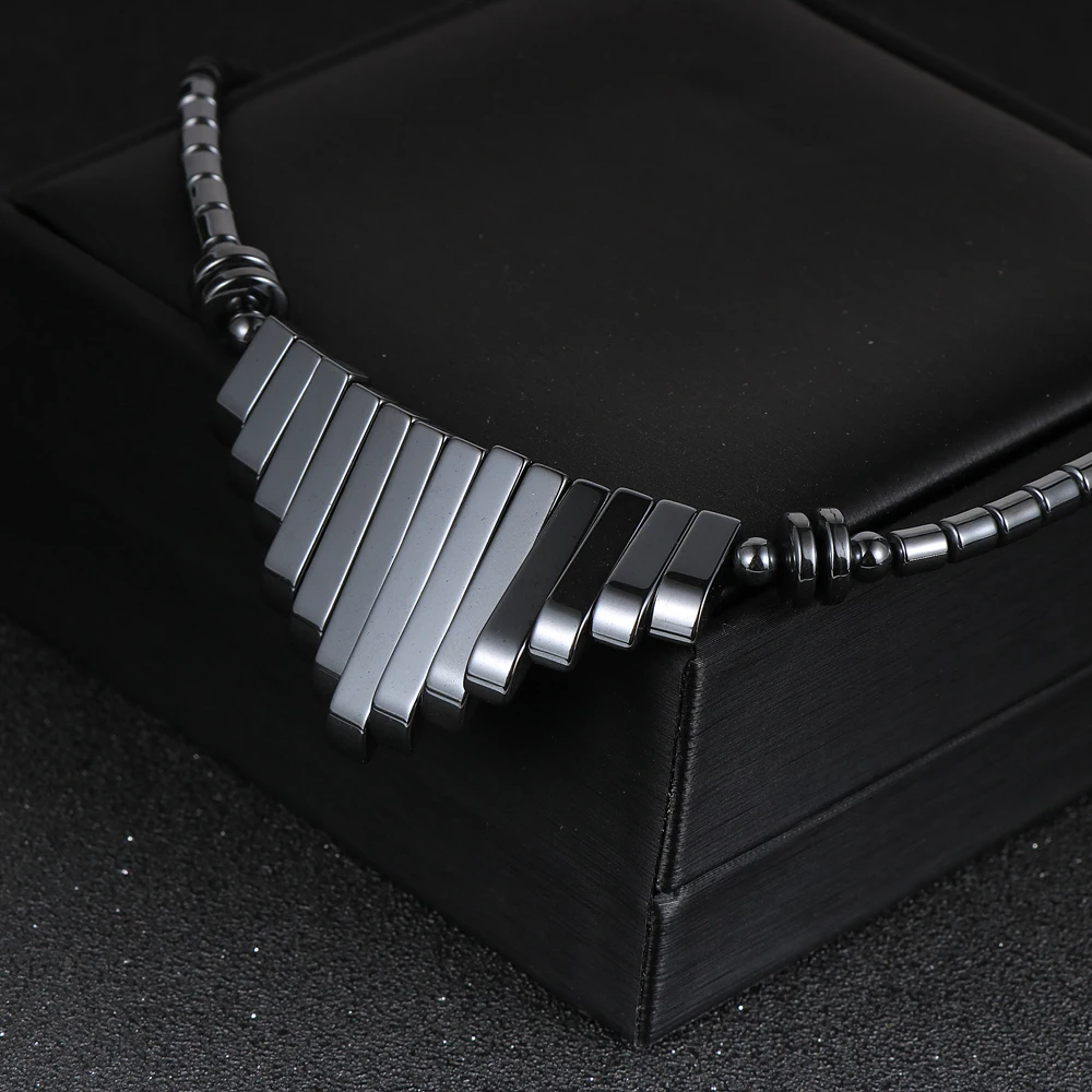 Women Hematite Tassel Sector Pendant Necklace Geometric Natural Stone Necklaces Choker Clavicle Chain Party Fashion Jewelry 45cm