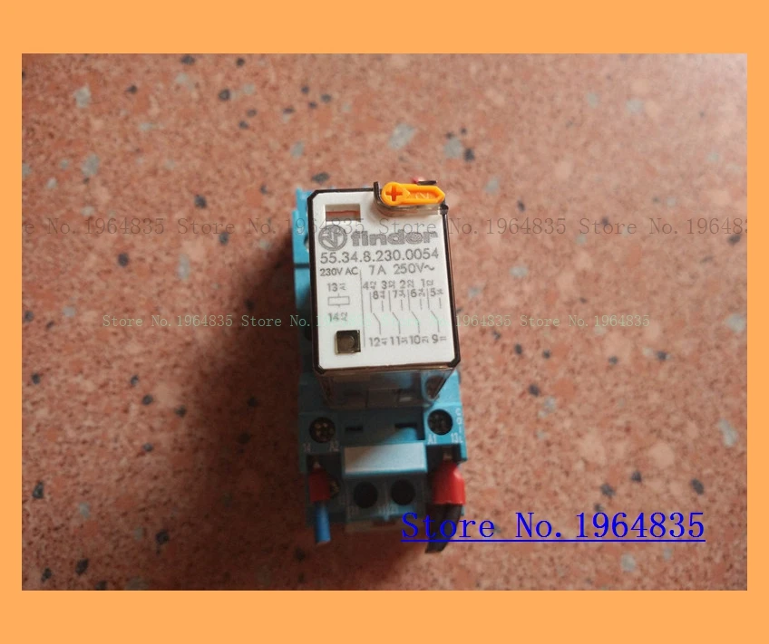 

55.34.8.230.0054 230VAC Relay and the base