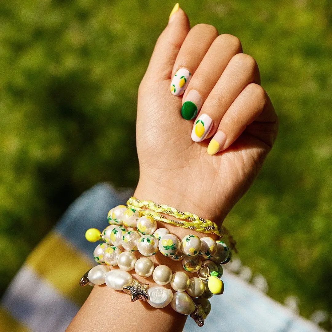

New Sweet Simple Imitation Pearl Bracelet for Women Girls Cute Fruits Pineapple Printing Handmade Beads Bracelet Jewelry