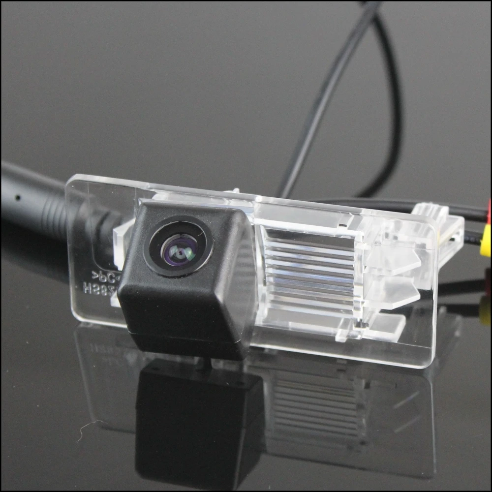 Liislee High Quality Dedicated Car Camera For Volkswagen VW Jetta MK6 A6 1B Sagitar 2011~2018 HD reversing camera rear camera right