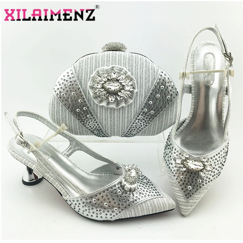 Комплект из туфель и сумочки серебристого цвета в нигерийском стиле Итальянские