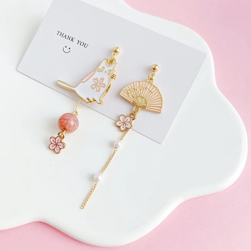 Asymmetrical Imitation Pearls Pink Skura Flower Earrings Fan Funny Cute Cat Clip on Earrings Without No Piercing for Women Girl