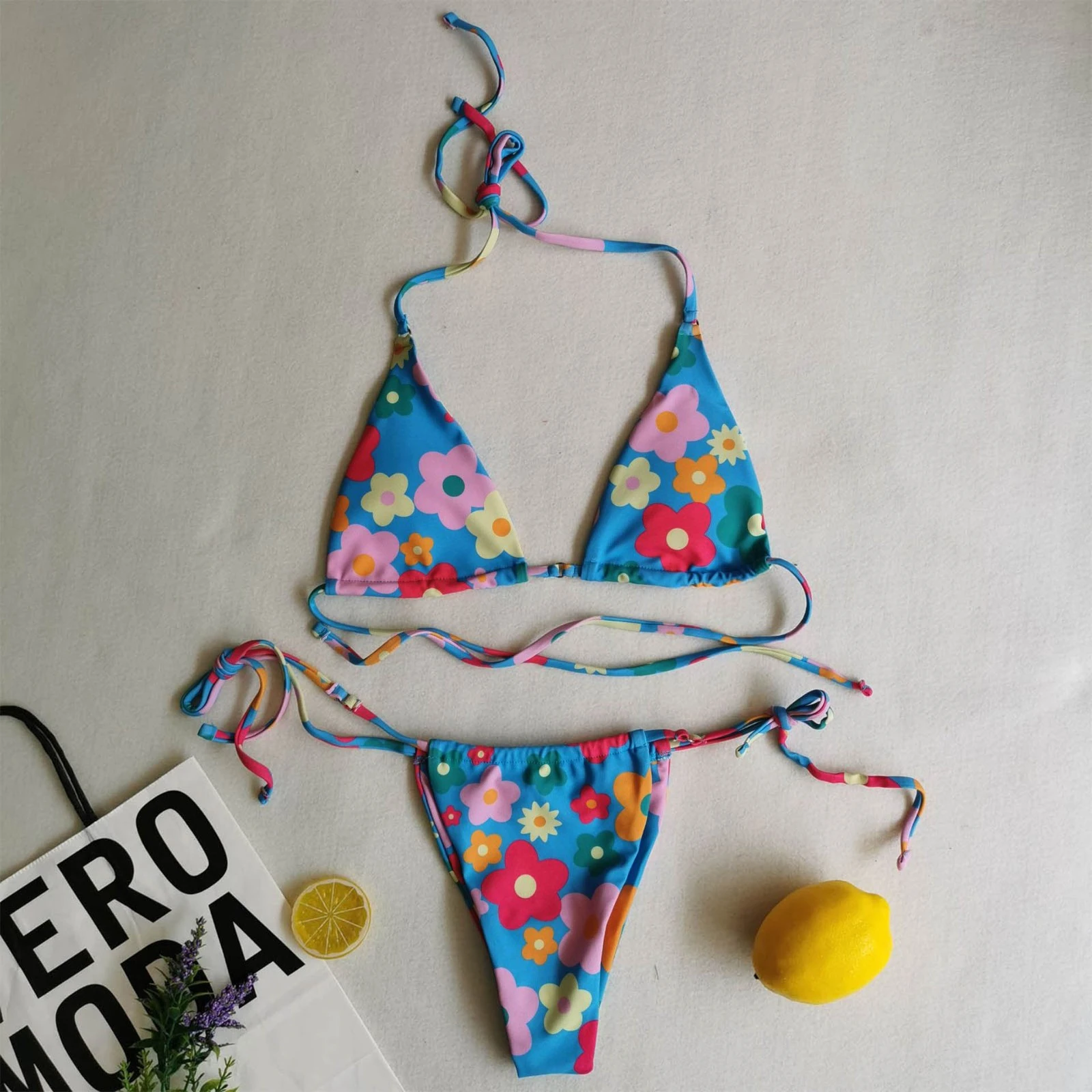 Grøn baggrund Græsse udlejeren Women's Split Soft Bag Lace-up Double Fabric Printed Bikini Two-piece  Swimsuit Biquinis Feminino Купальник 2022 - Bikinis Set - AliExpress