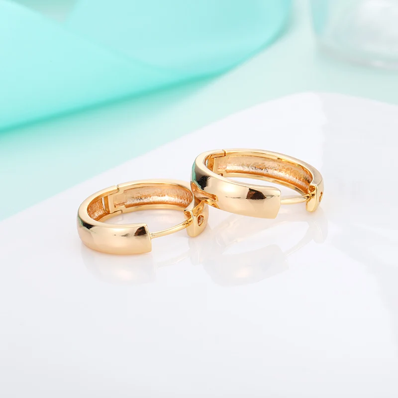 Fashion Statement Gold Silver Hoop Earrings For Women Copper Plated